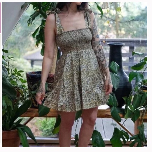 Xirena Lori floral cottagecore mini shoulder bow dress | Size XS - Picture 2 of 8